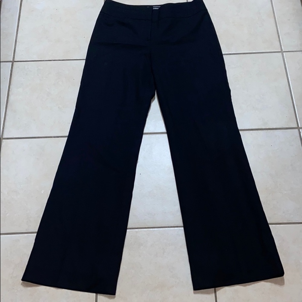 Le château mint condition dress pants